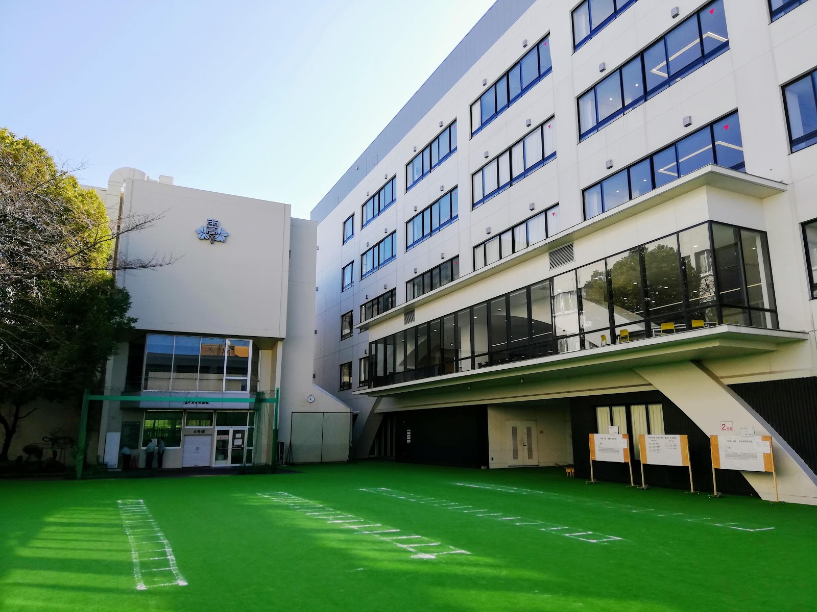 本郷中学校の校内・教育環境