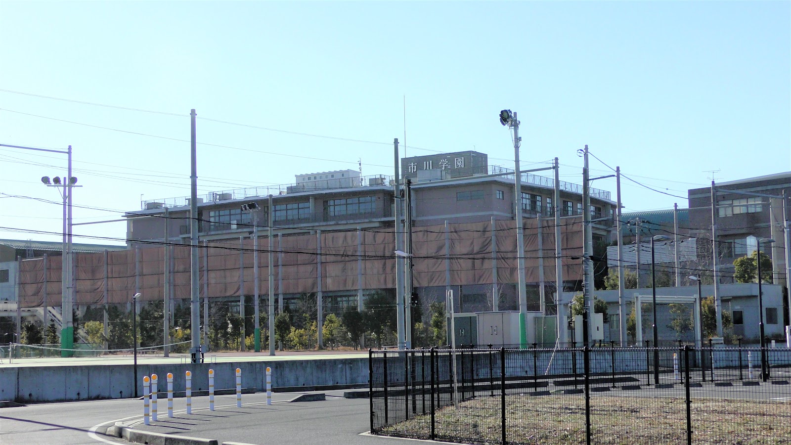 市川中学校の施設・校内風景