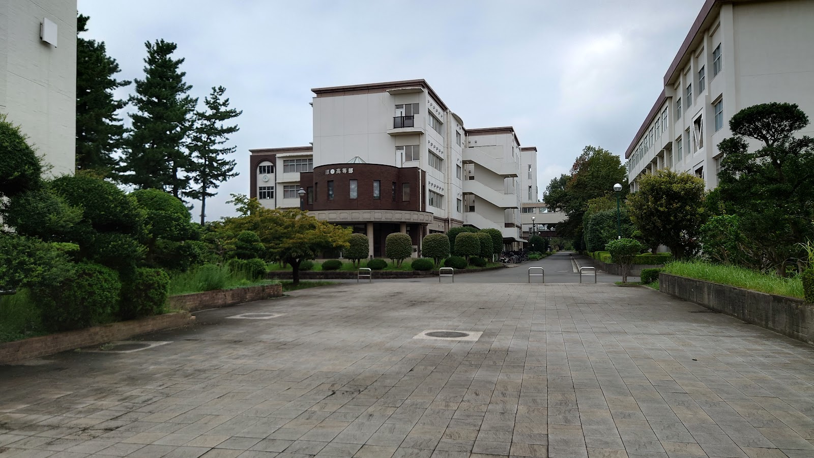 相模女子大学中学部の校内・教育環境
