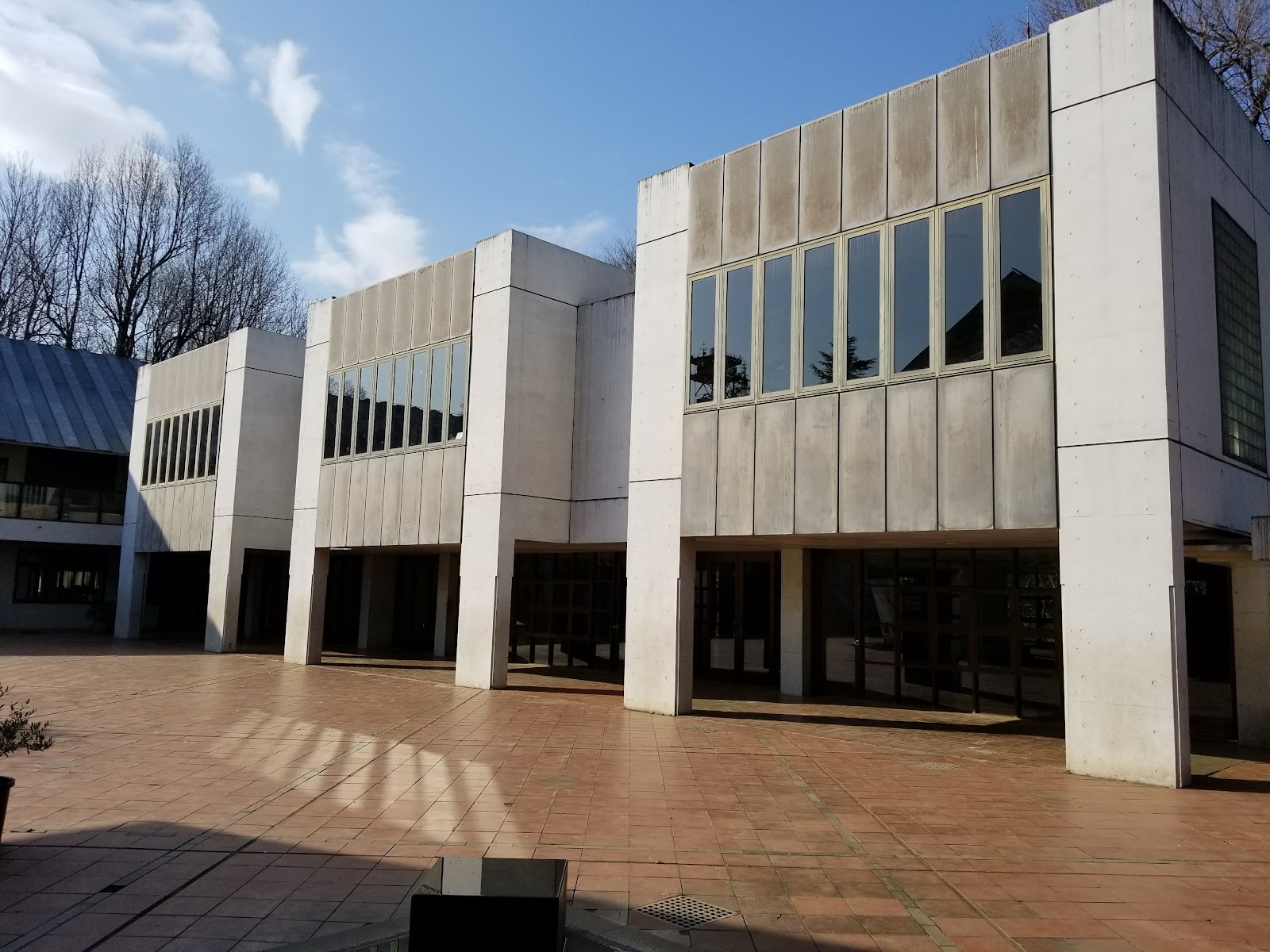 サレジオ中学校の施設・校内風景