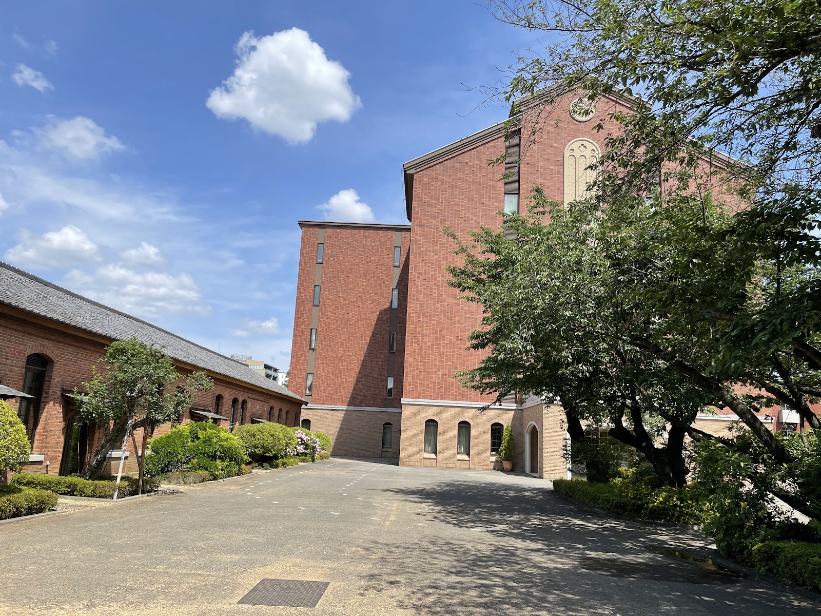 学習院女子中等科の校内・教育環境