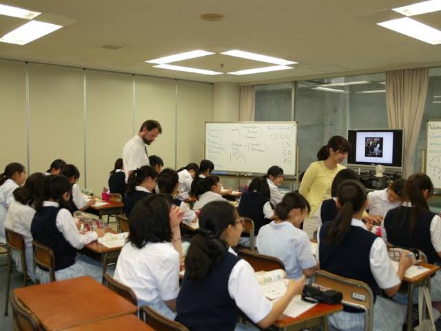 頌栄女子学院中学校の校内・教育環境
