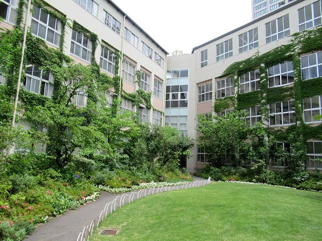 頌栄女子学院中学校の周辺・アクセス