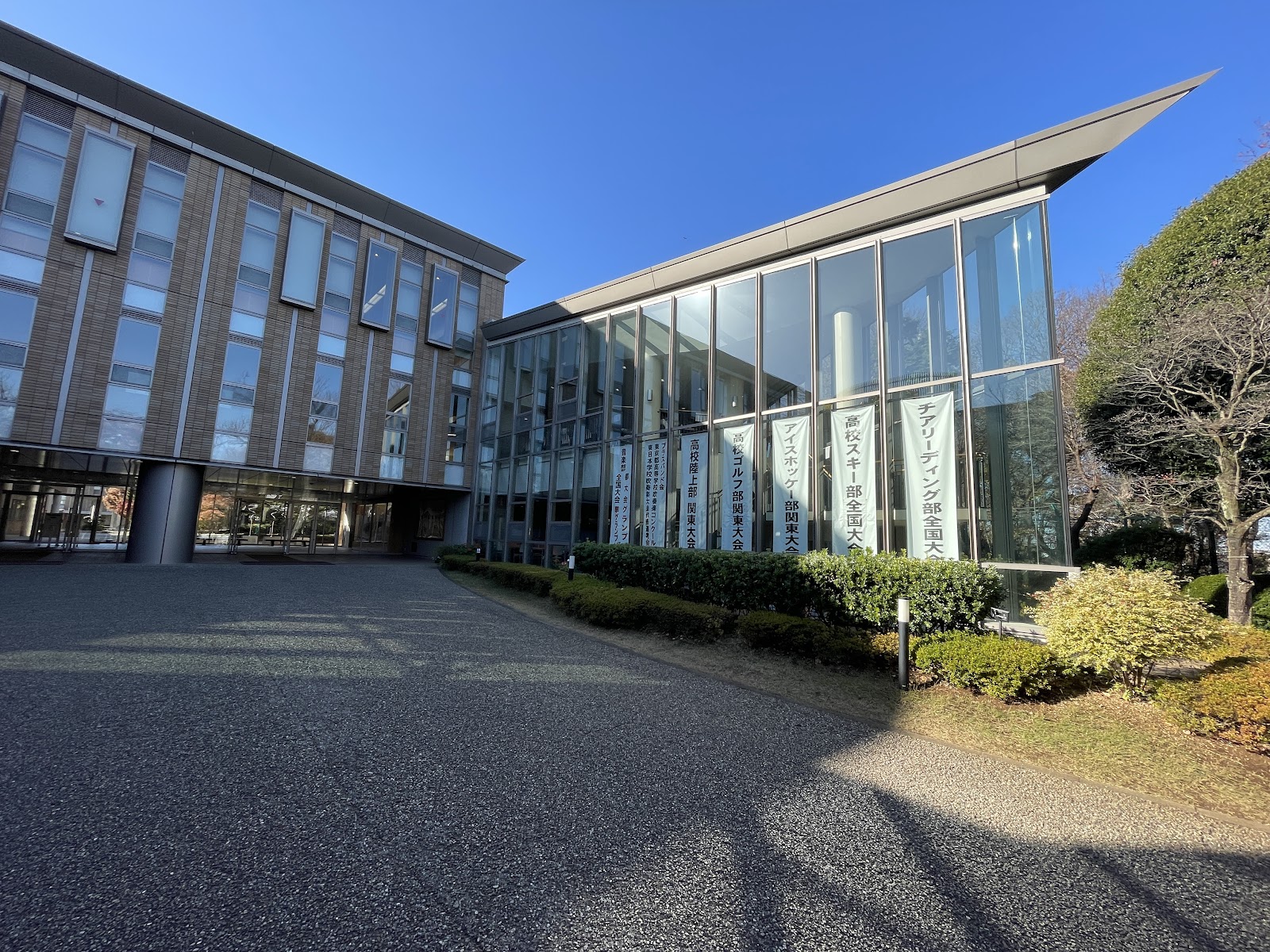 法政大学中学校の校舎・キャンパス写真