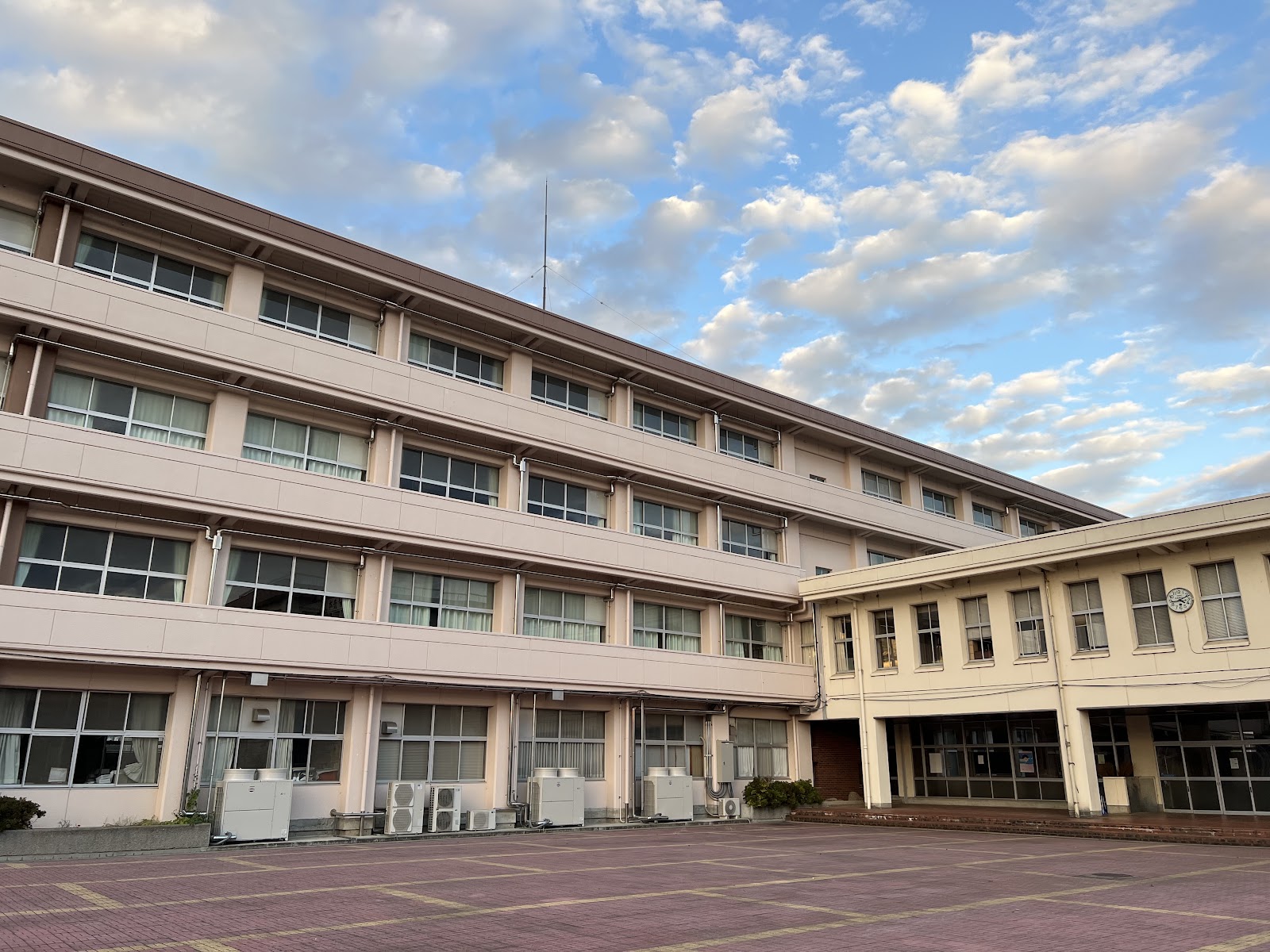 茨城県立土浦第一高等学校附属中学校の周辺・アクセス