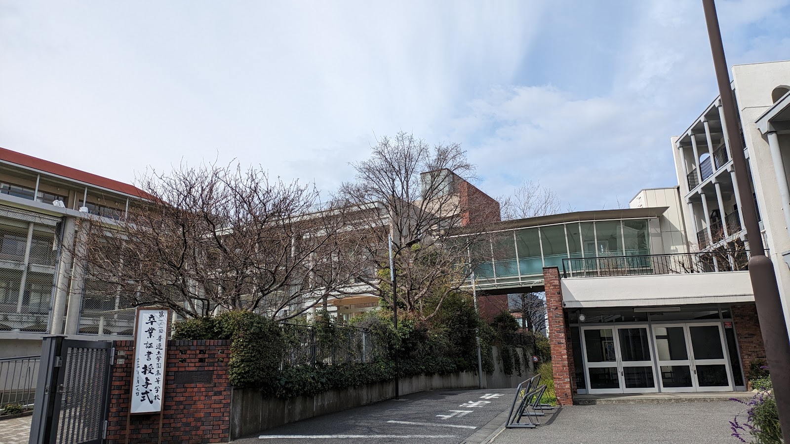 普連土学園中学校の学校生活・施設
