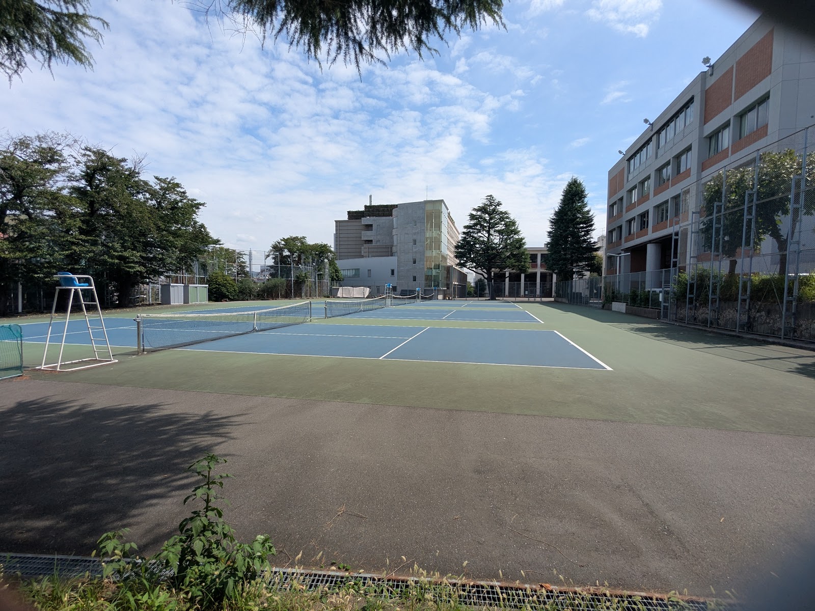 関東学院中学校の周辺・アクセス