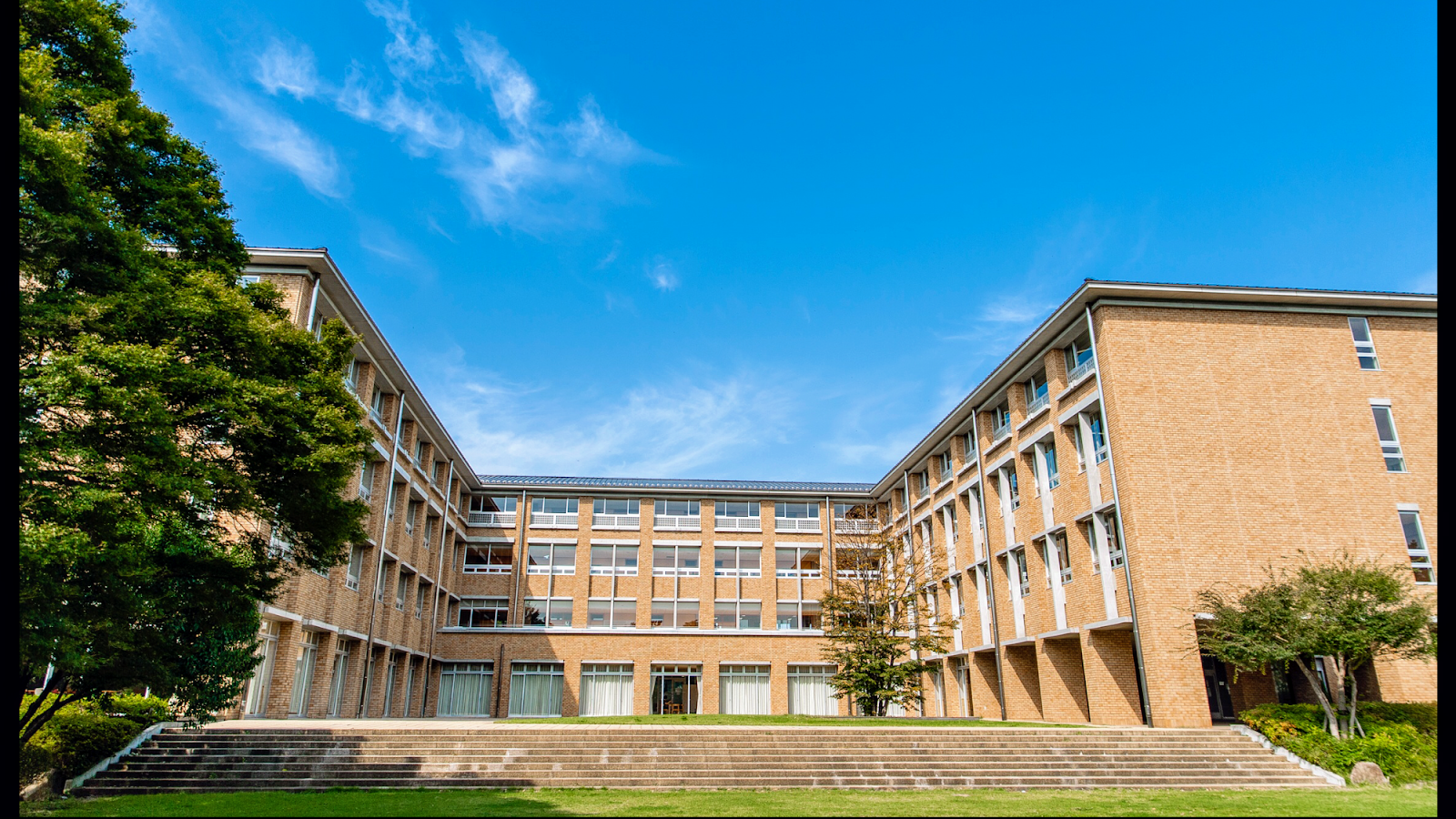晃華学園中学校の校舎・キャンパス写真