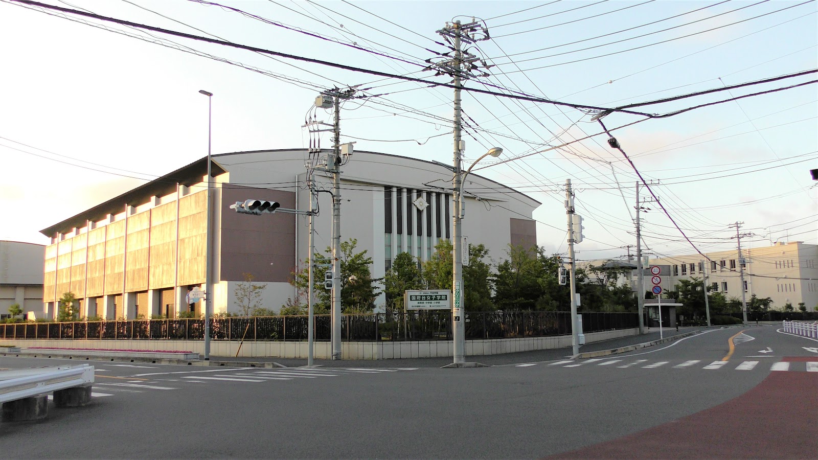 国府台女子学院中学部の施設・校内風景