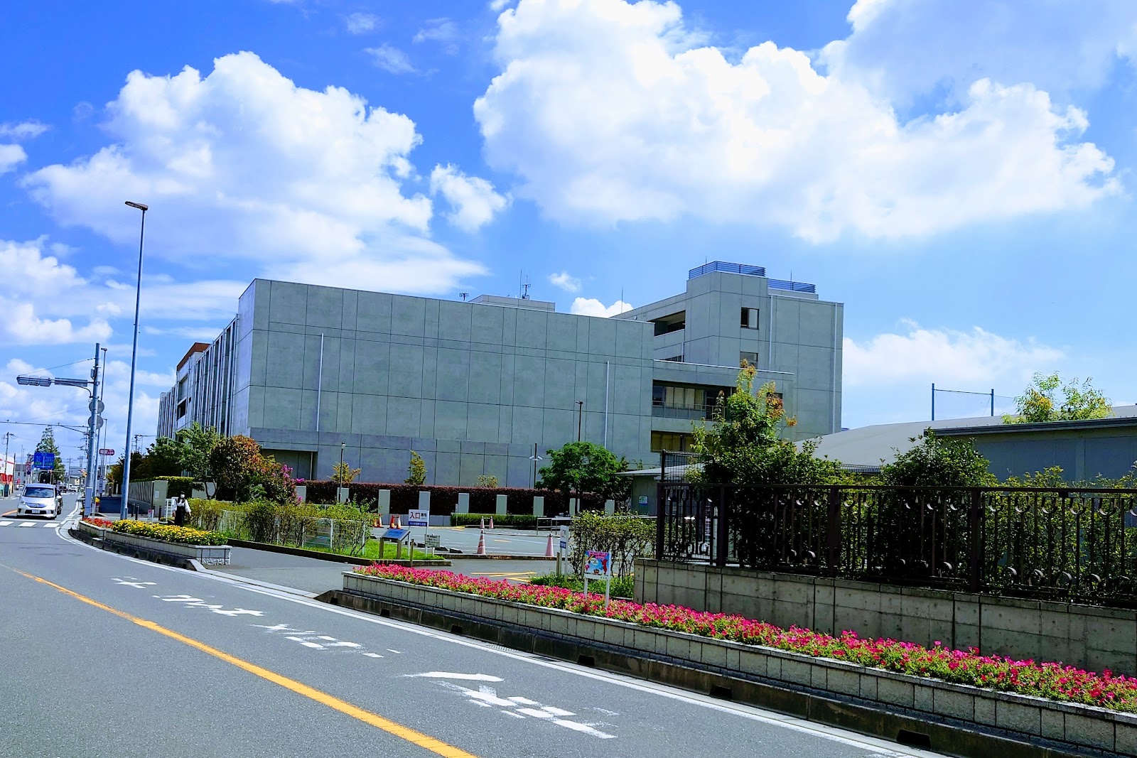 日出学園中学校の学校生活・施設
