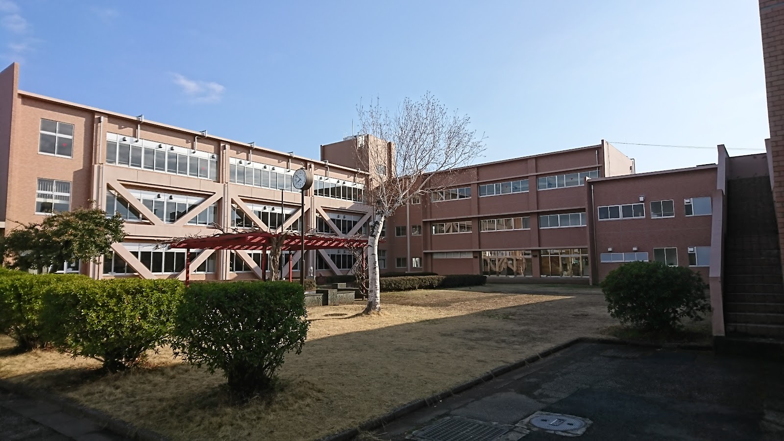 埼玉大学教育学部附属中学校の校内・教育環境