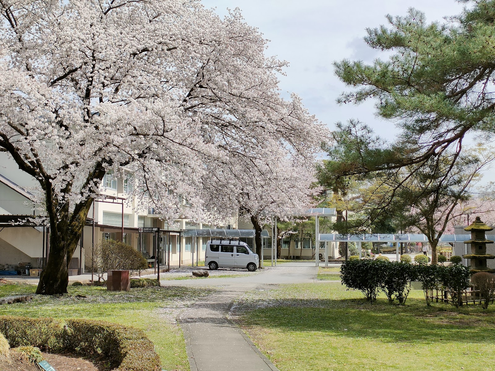 啓明学園中学校の学校生活・施設