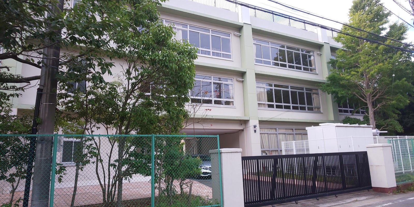 聖和学院中学校の校内・教育環境