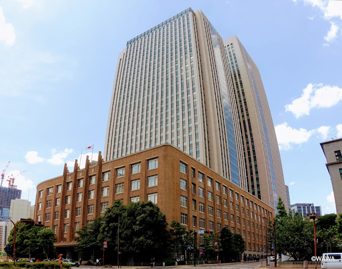 文部科学省