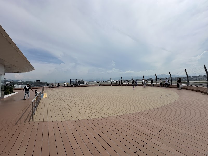 福岡空港 国内線展望デッキ 写真2