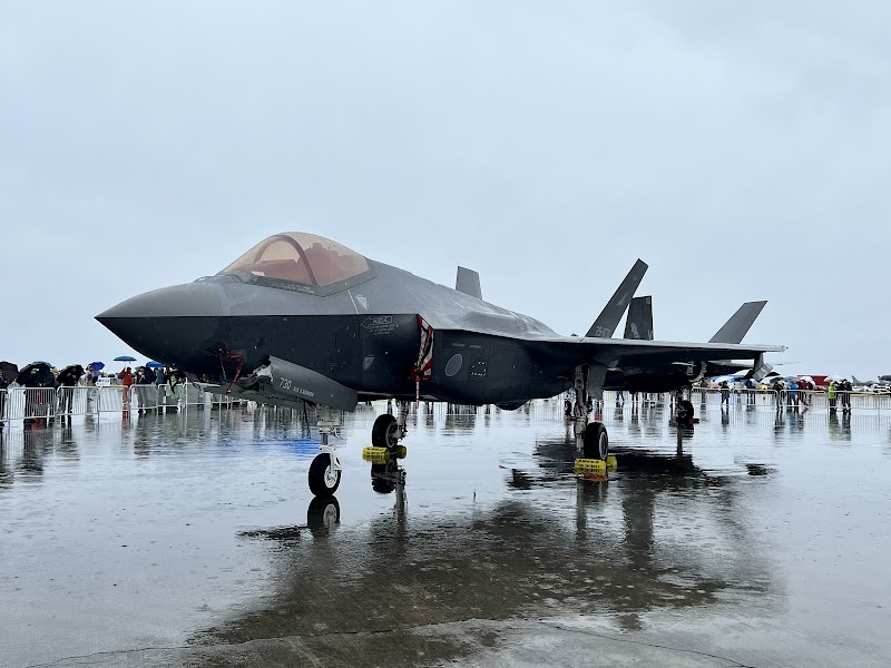 海上自衛隊 岩国航空基地周辺・米軍岩国基地展望 写真1