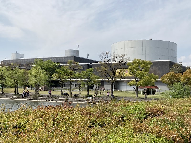 国立民族学博物館「みんぱく」 詳細