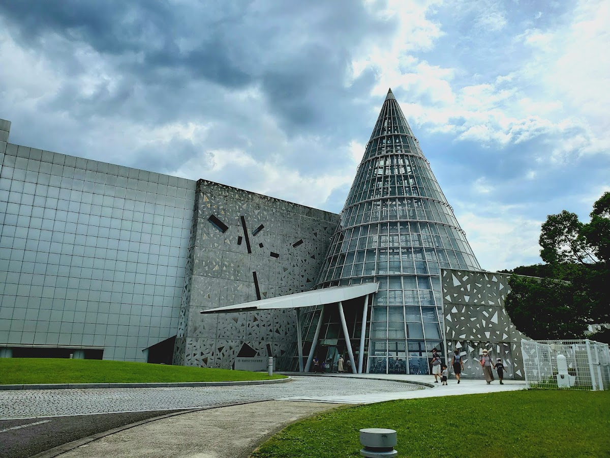 愛媛県総合科学博物館 📷 外観
