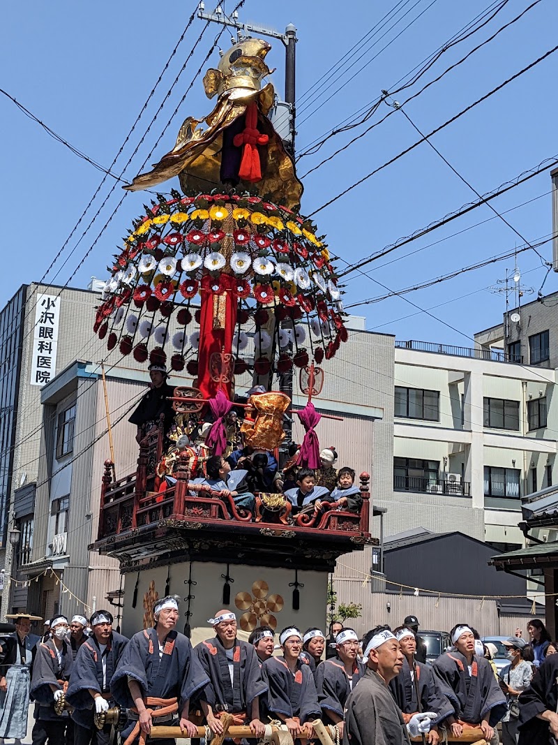 高岡御車山祭