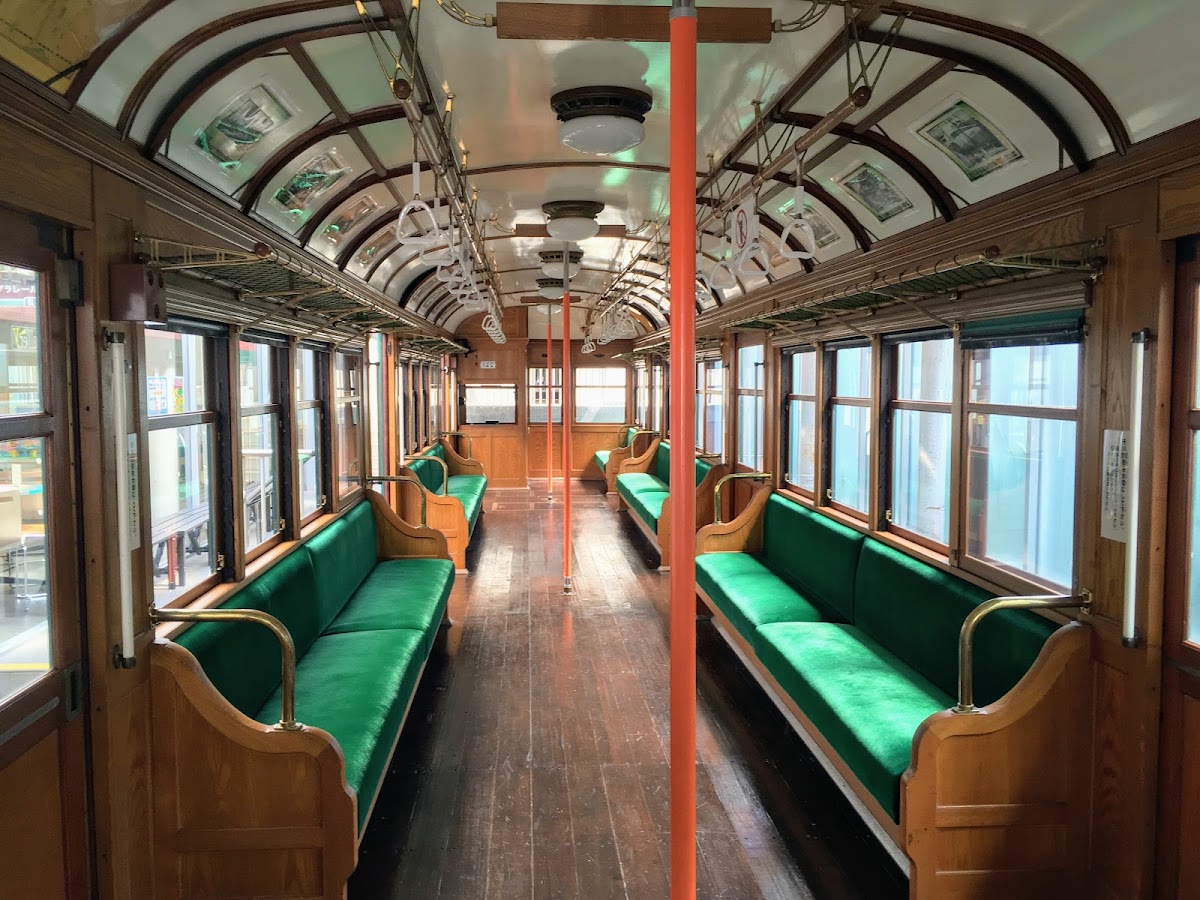 電車とバスの博物館 🏢 内観・展示