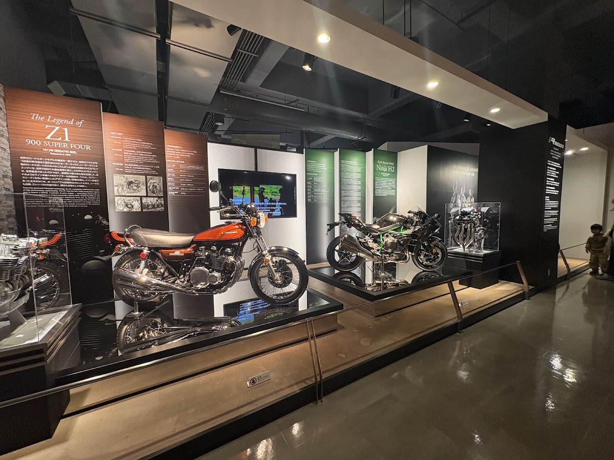 カワサキワールド(神戸海洋博物館内) 🏢 内観・展示