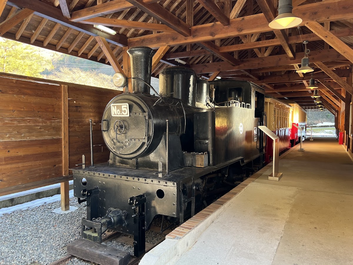 小松市立ポッポ汽車展示館 📷 外観