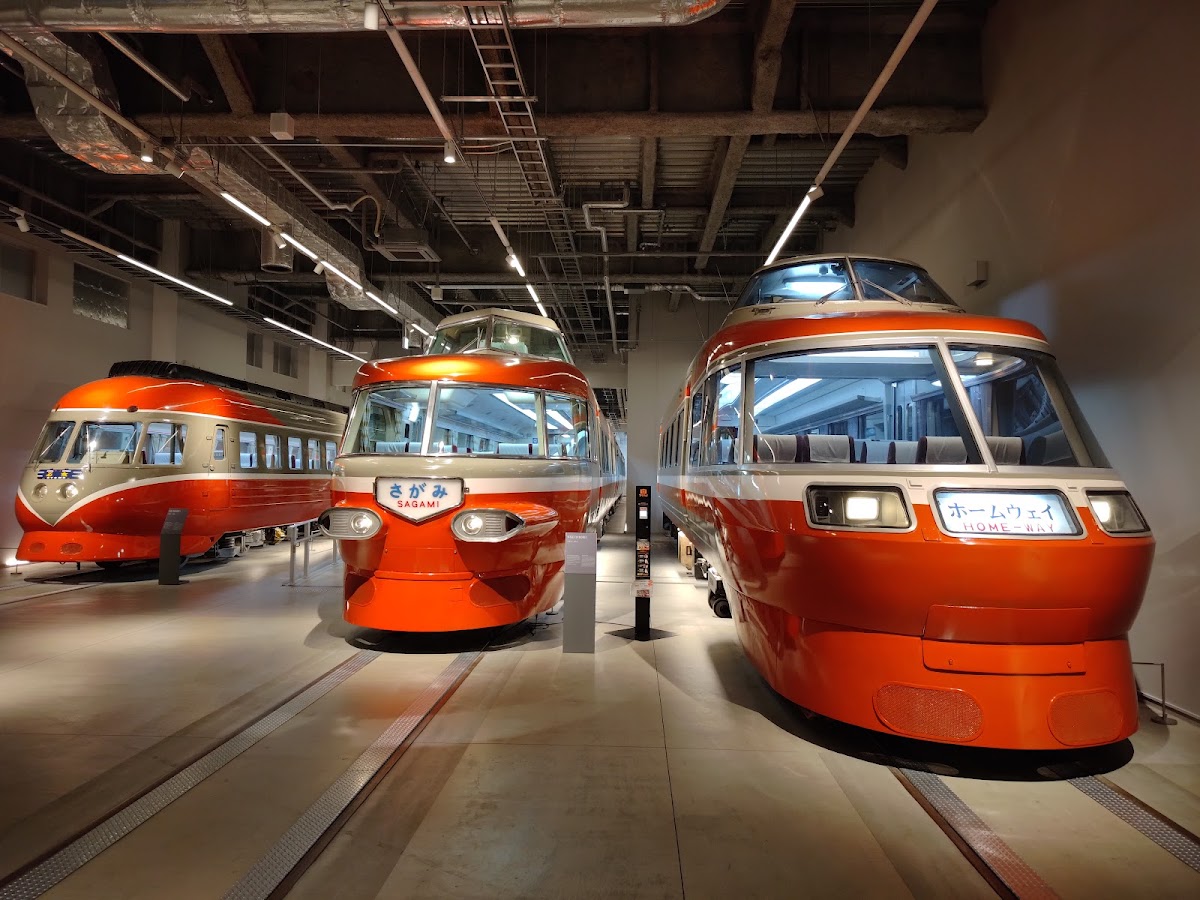 ロマンスカーミュージアム 📷 外観