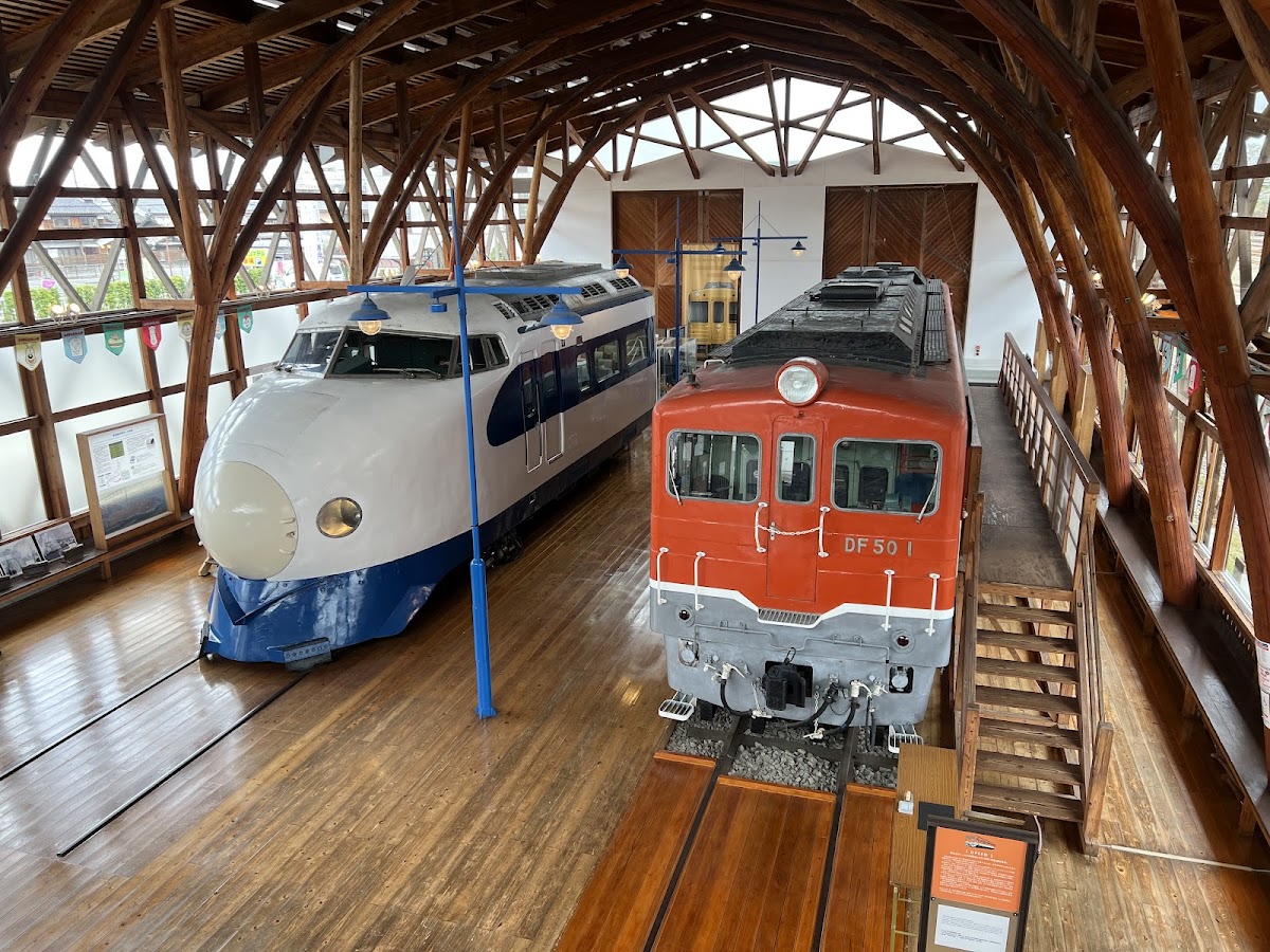 四国鉄道文化館(鉄道歴史パーク in SAIJO) 🏢 内観・展示