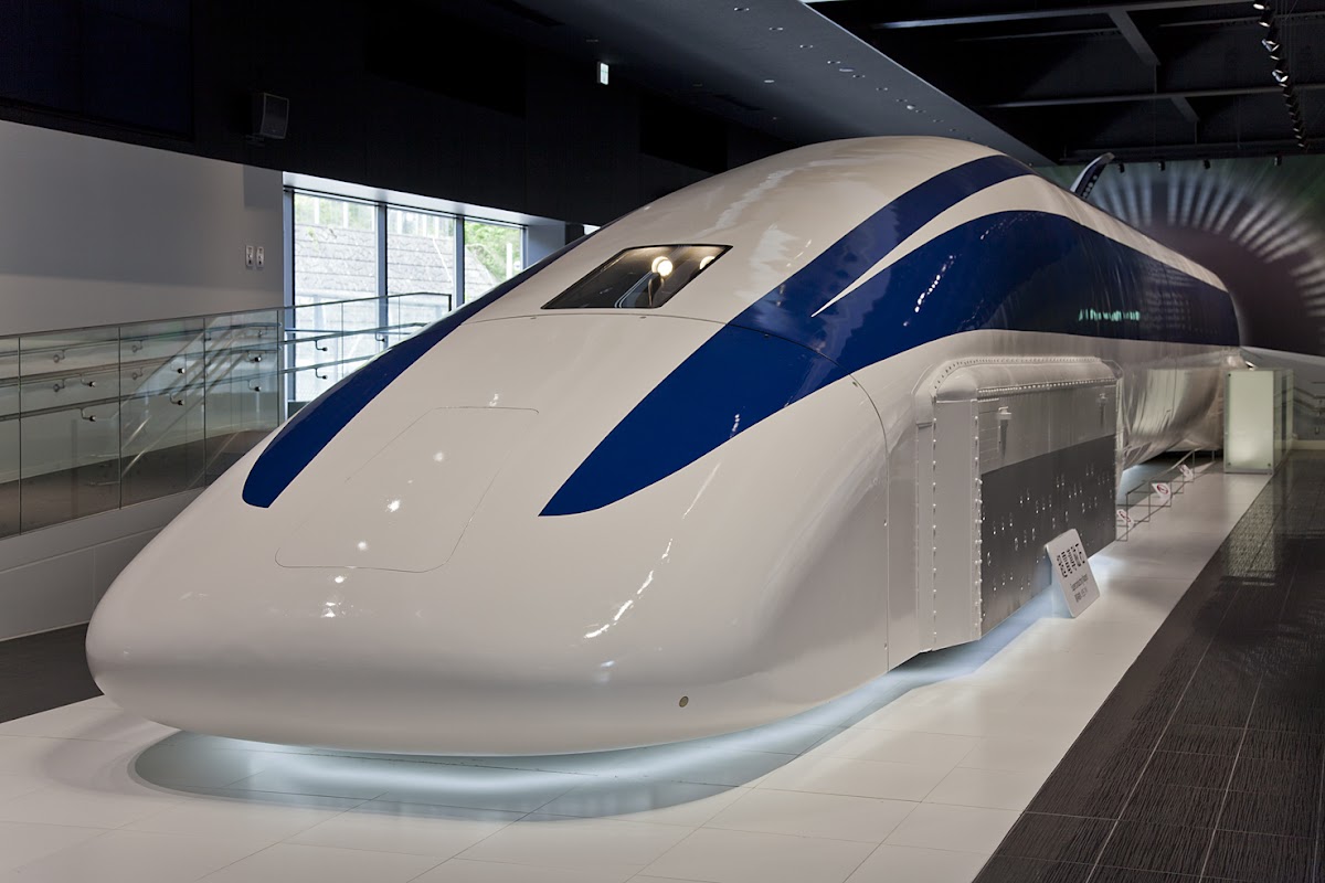 山梨県立リニア見学センター 🏢 内観・展示